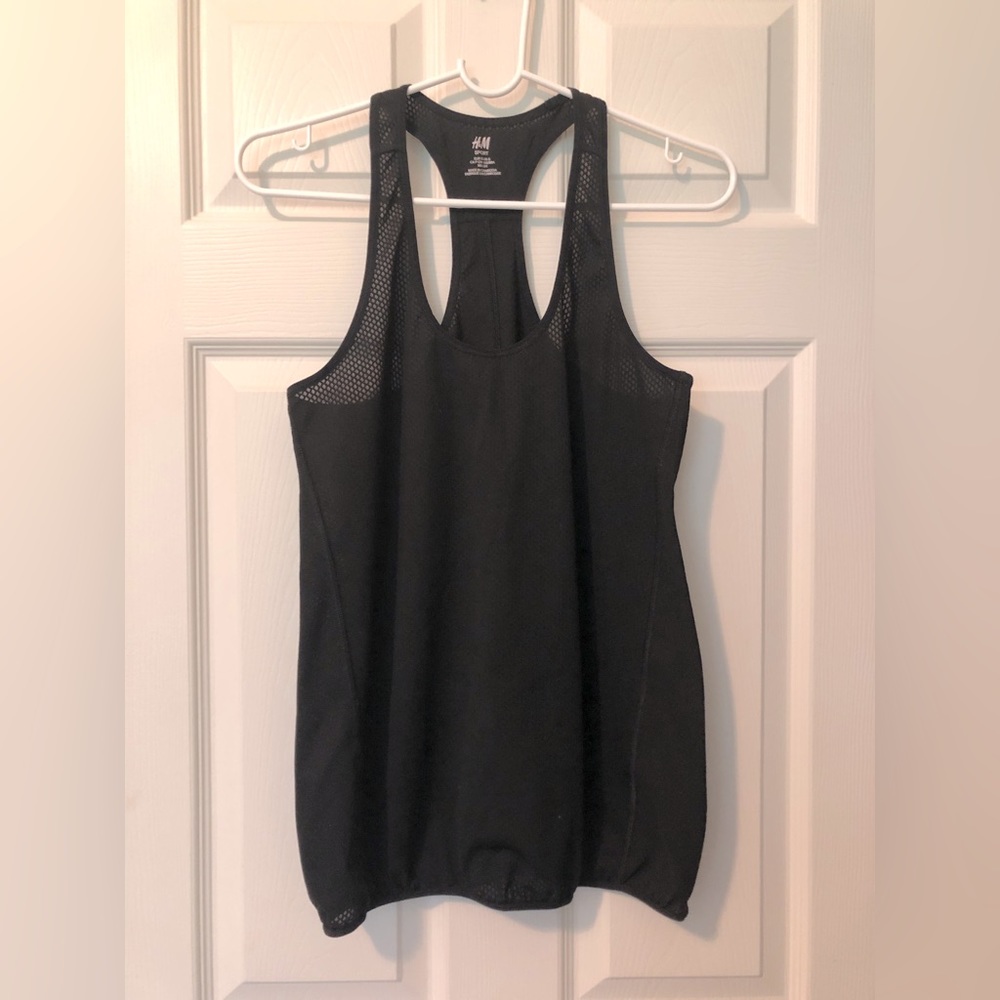 Women’s Size Small H&M Athletic Top Black Mesh Racer Back Style Loose Fit